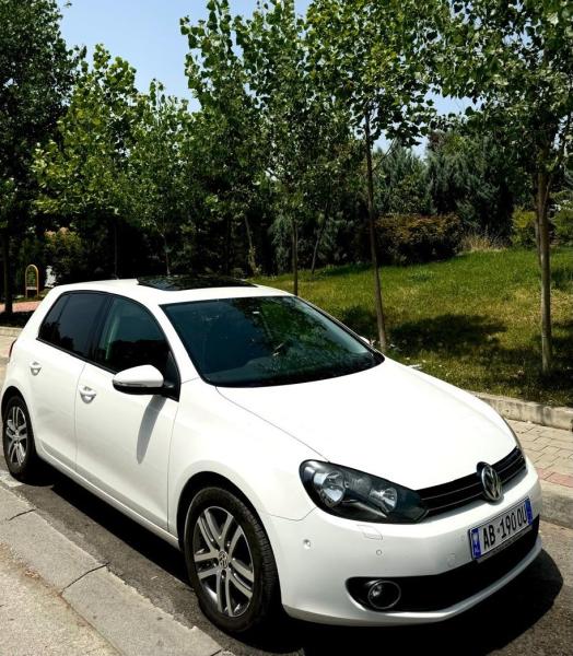 Volkswagen Golf VI White